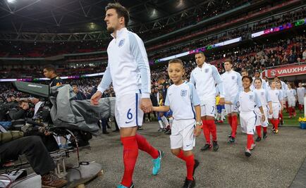 Inglaterra podría abandonar el Mundial por conflicto político 