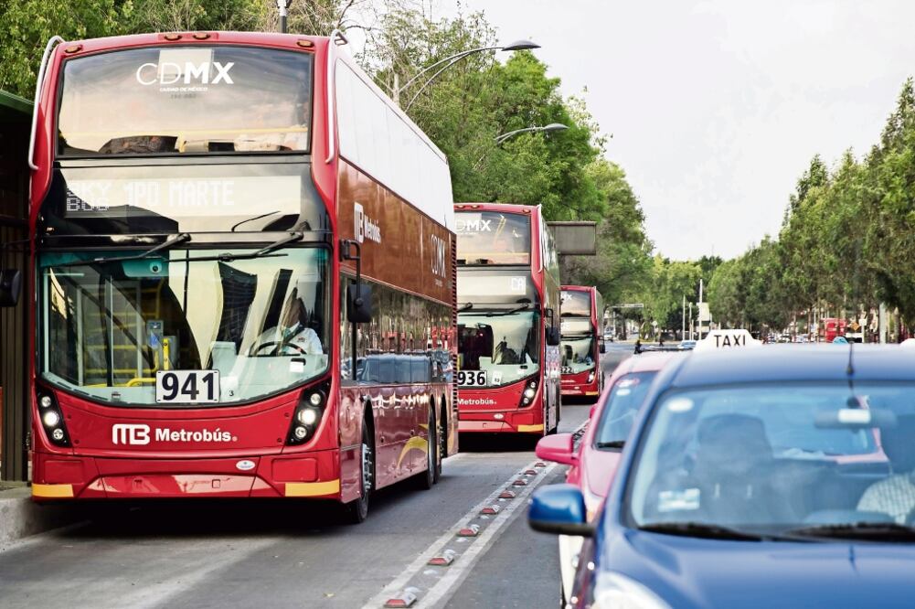 Las empresas prestadoras de servicio en Metrobús solicitaron el incremento al pago por kilómetro, pero el costo del pasaje queda en manos del Gobierno (ARCHIVO EL UNIVERSAL)