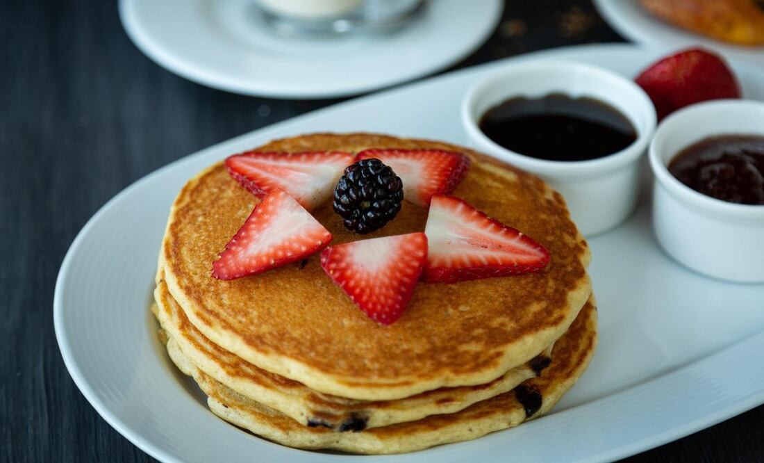 Los hot cakes son una gran opción para el desayuno. Imagen Pixabay