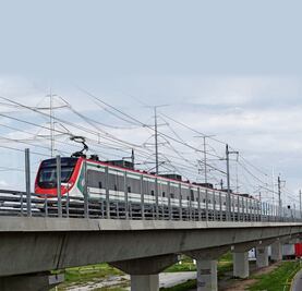 Tren México- Toluca: Arranca con servicio parcial el Interurbano