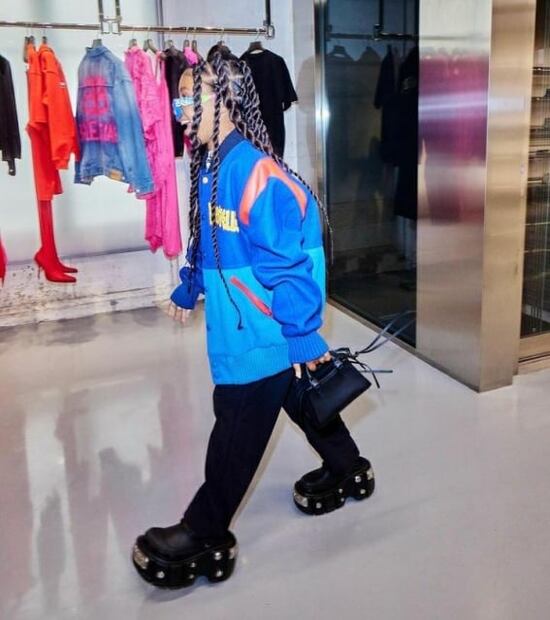 Cuánto cuestan los Crocs de North West, hija de Kim Kardashian