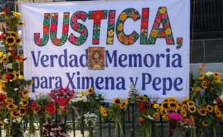 Rinden homenaje a Ximena Guzmán y José Muñoz a un año de su asesinato; familiares exigen justicia y verdad