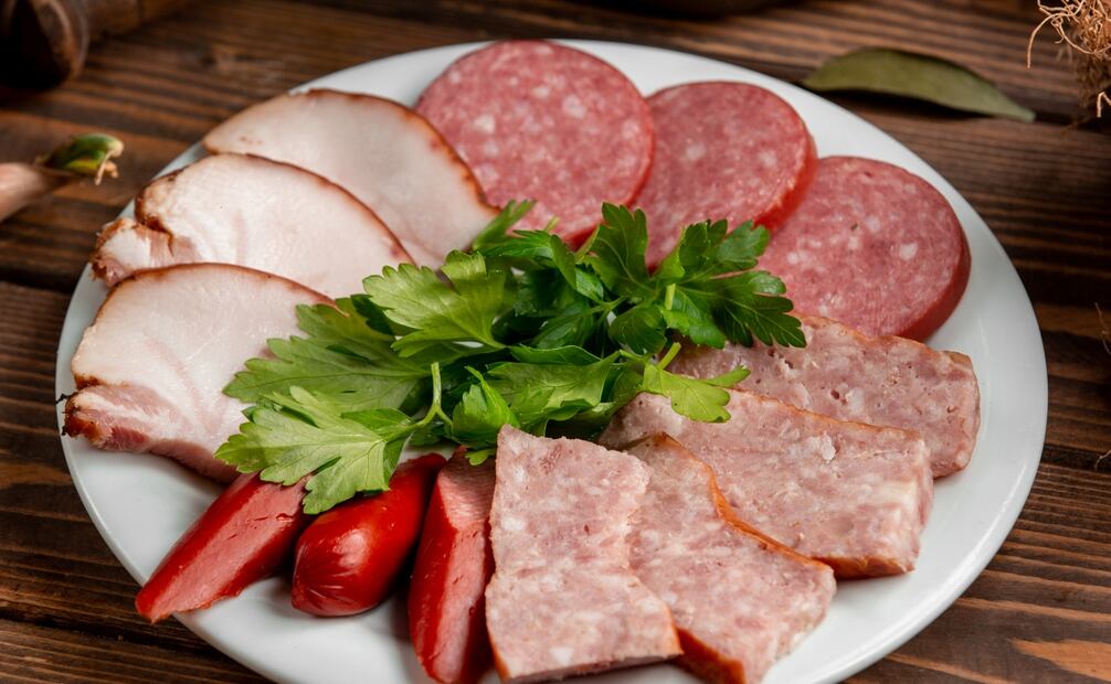 El queso de puerco tiene un sabor salado y agrio. Foto: Freepik