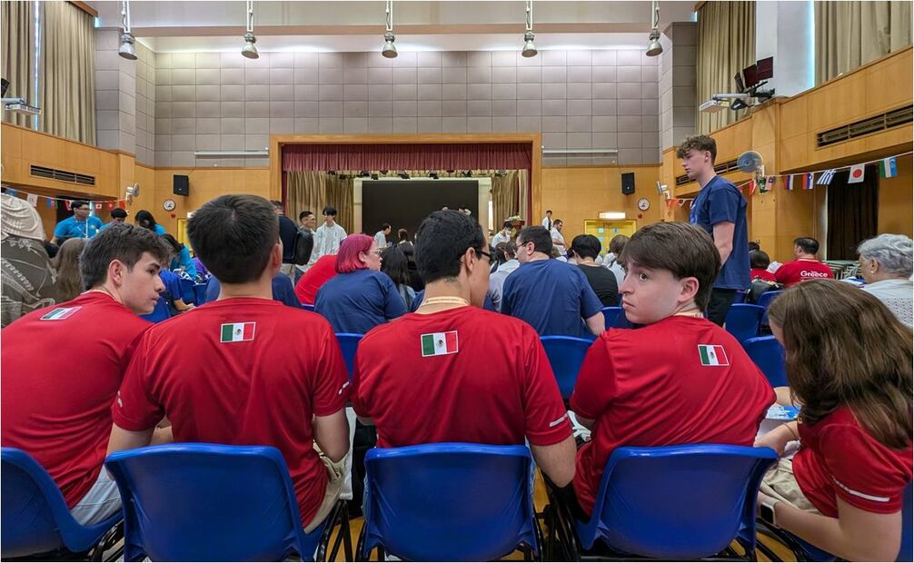 Mexicanos ganan medallas en Olimpiada Internacional de Economía y Finanzas. Foto: Especial