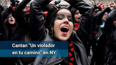 Mujeres le cantan a Harvey Weinstein "Un violador en tu camino"