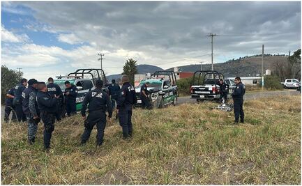 Sujeto asalta gasolinería en Hidalgo y escapa a bordo de motocicleta; en su huida, se impacta contra una patrulla