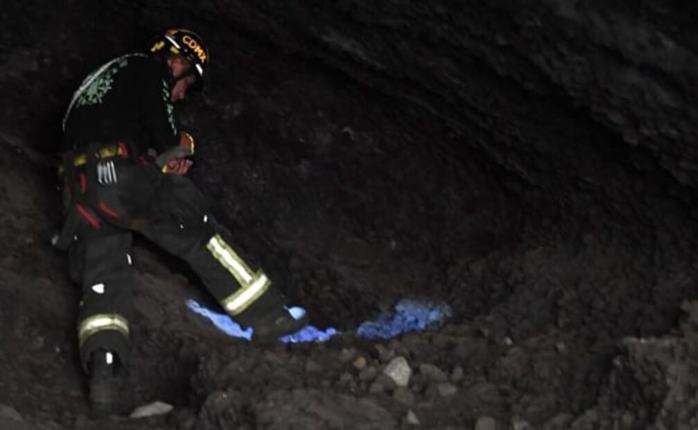 Buscan restos en fosa del Cerro de la Estrella
