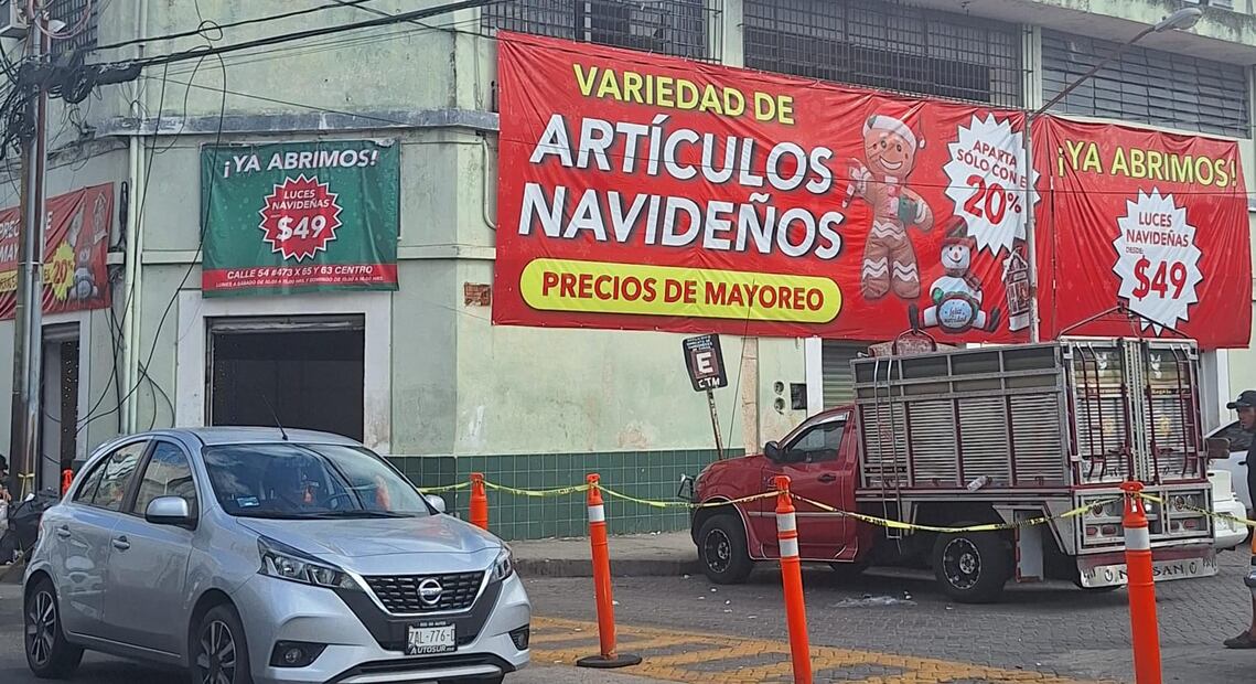De acuerdo con Levy Abraham Macari, presidente de la Canaco-Servytur es necesario abordar de manera específica el contrabando y la comercialización ilegal de productos. (17/12/24). Foto: Especial