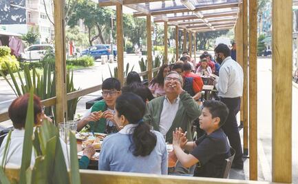 Pasean, comen pero no votan