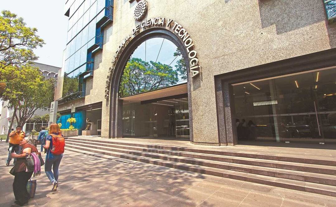 De los miembros del Conacyt señalados por la FGR, hay 20 hombres y 11 mujeres, quienes son acusados de peculado, lavado de dinero y delincuencia organizada. Foto: ARCHIVO EL UNIVERSAL