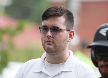 Neonazi que arrolló a multitud en Virginia maltrataba a su madre discapacitada