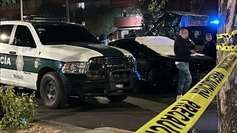 Matan a balazos a conductor de auto de lujo en calles de la alcaldía Cuauhtémoc 