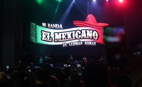 Mi Banda el Mexicano convierte la explanada del Monumento a la Revolución en pista de baile; enciende con sus temas más emblemáticos