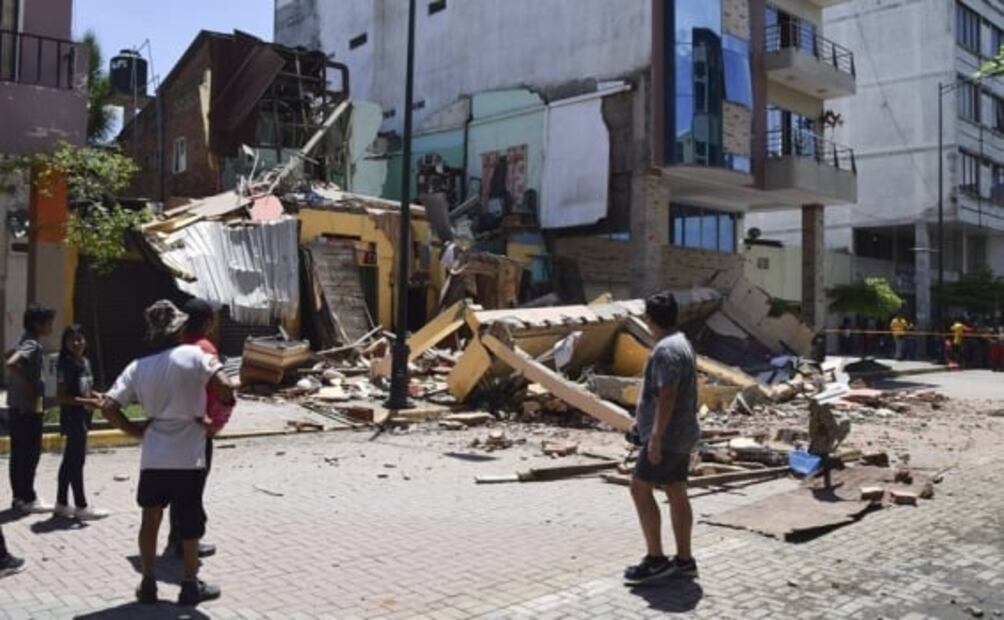 Sube a 12 la cifra de muertos en Ecuador tras sismo de alrededor de 6.8: Guillermo Lasso