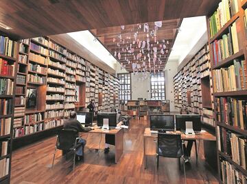 Autores deben dar obras a bibliotecas públicas: Corte