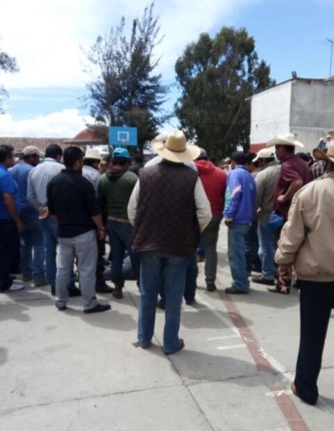 Linchan a 4 y matan a uno en Metepec, Hidalgo