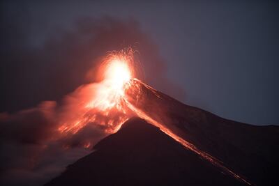 Un terremoto puede desatar la erupción de un volcán, advierte experto salvadoreño