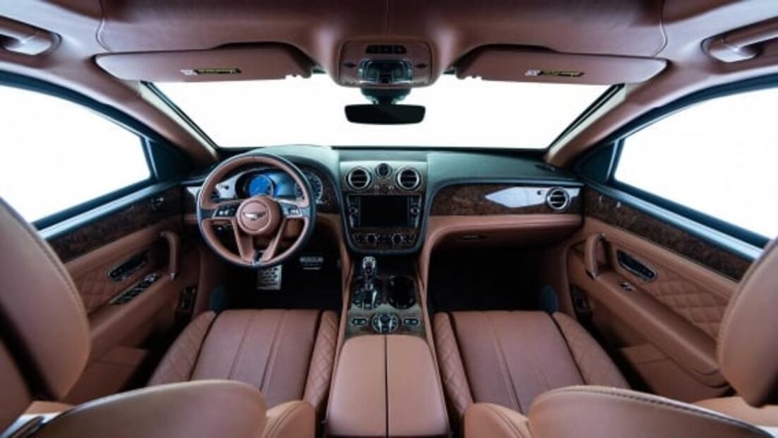 Presentan Bentley Bentayga blindado que puede resistir hasta una granada