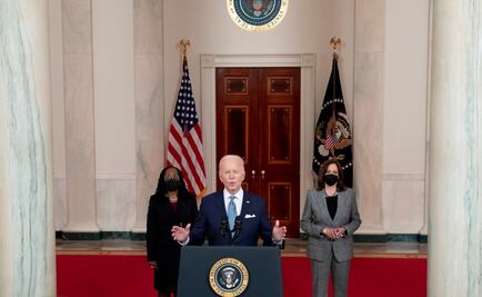 Biden habla con el presidente de Ucrania, Volodimir Zelensky; tratan temas de apoyo militar y sanciones a Rusia