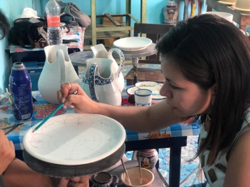 Con diseño mexicano, jóvenes apoyan a artesanos