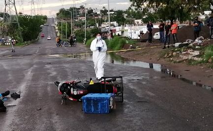 Motociclista es arrastrado por corriente y muere en Sinaloa