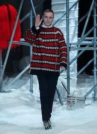 Raf Simons renuncia a Calvin Klein