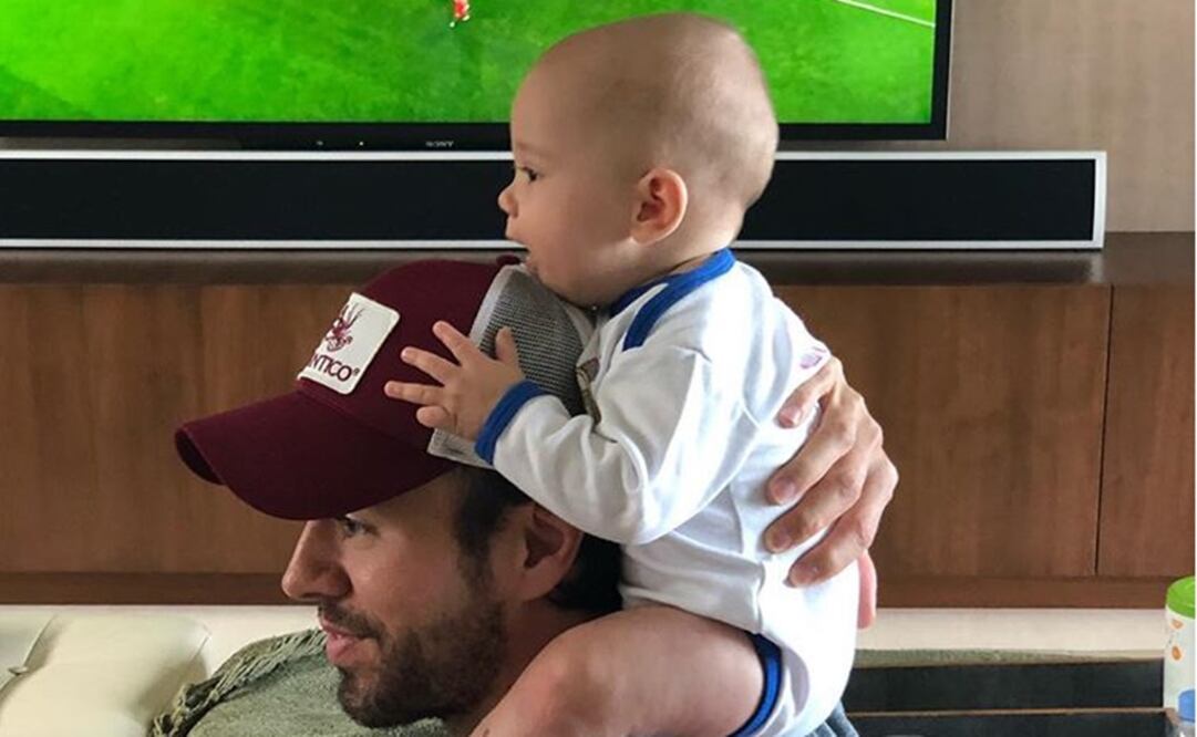 Hijo de Enrique Iglesias encanta con tierno baile