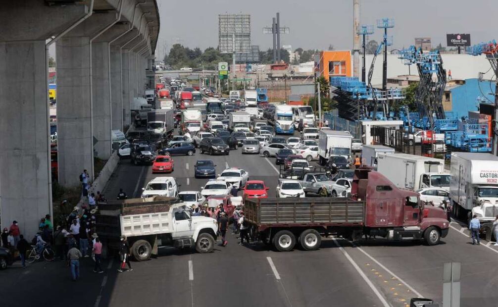Son más de 5 mil personas en contra del triunfo de morena en este municipio, pues hasta el momento no ha respondido a las necesidades y demandas de la población, por lo que piden que se renueven las elecciones, sin manipulación. Foto: Jorge Alvarado. EL UNIVERSAL