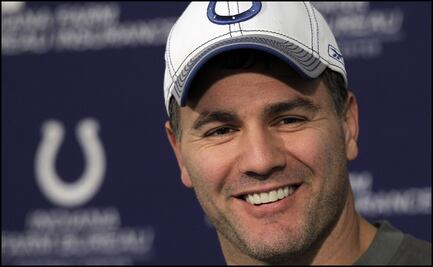 Después de 24 temporadas, el pateador Adam Vinatieri se retira de la NFL