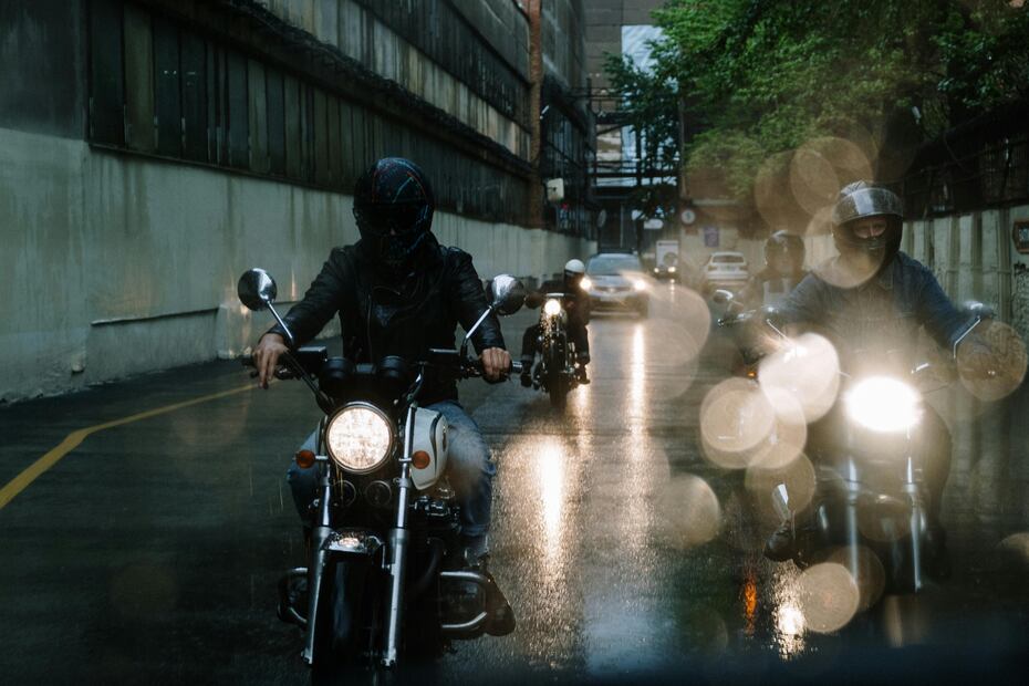 El caso certificado forma parte del equipo de protección de los motociclistas. Foto: Pexels
