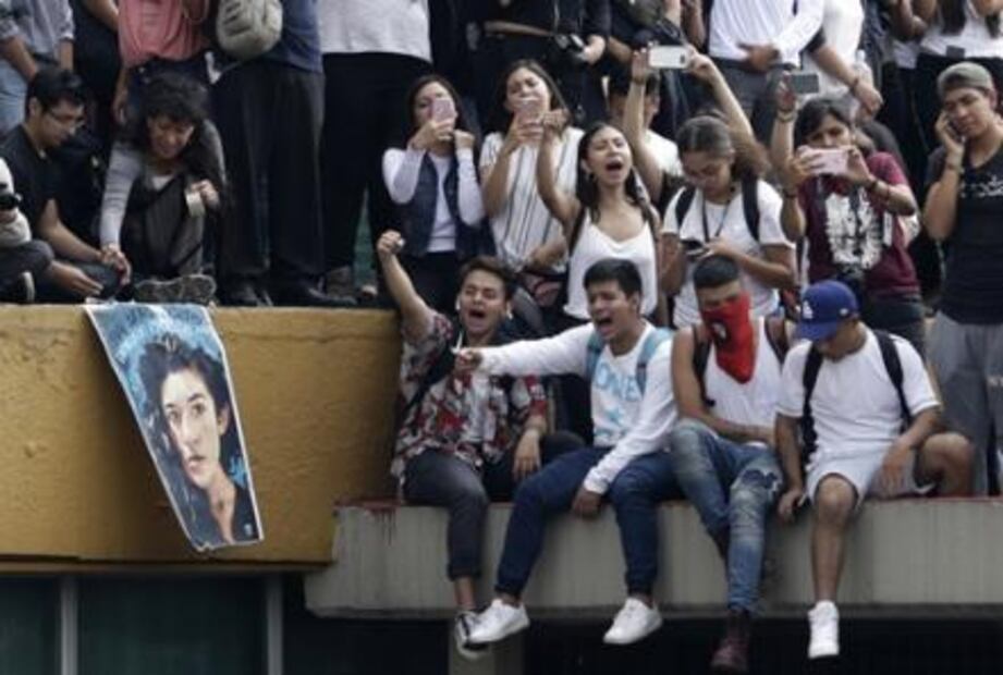 También se protestó en la UNAM contra la violencia de género