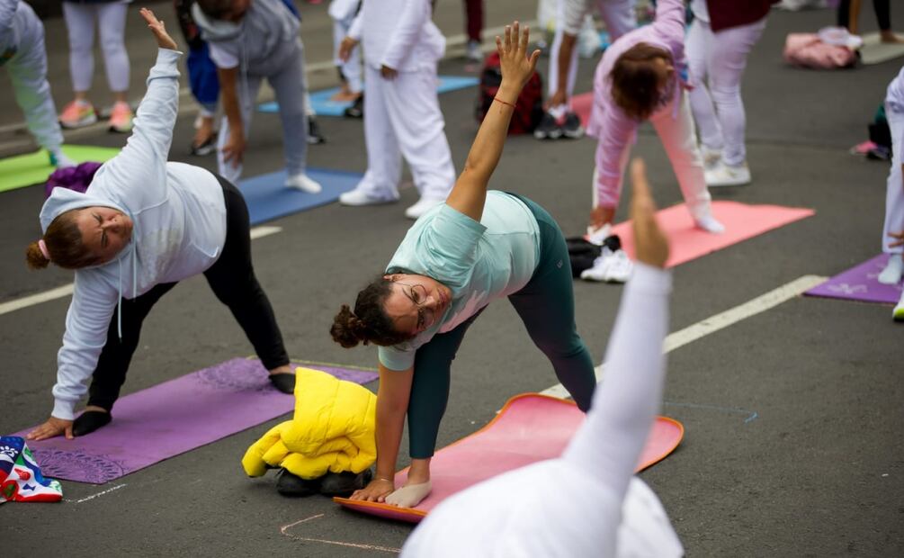 Clase masiva de Yoga en Reforma. Foto: Juan Boites