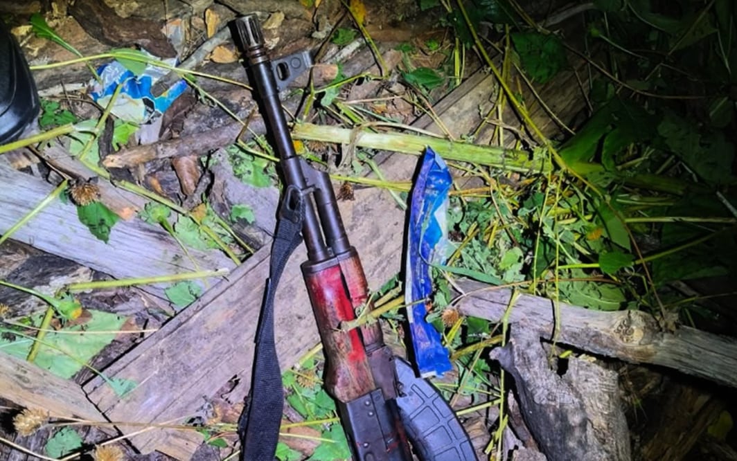 Un criminal que se enfrentó con tropas de la VII Región Militar, Guardia Nacional y elementos de Fuerza de Reacción Inmediata Pakal (FRIP), cayó abatido a pocos metros de la frontera entre México-Guatemala. Foto: especial