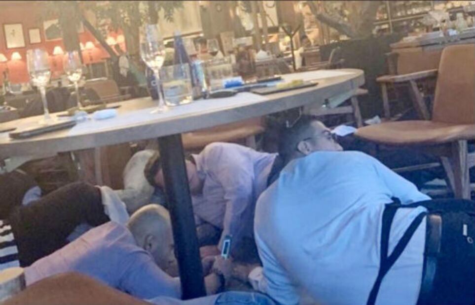 Reportan tiroteo en plaza Artz; hay un muerto