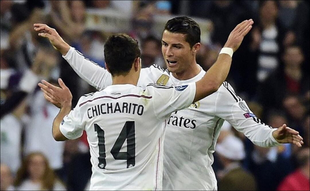 Chicharito junto a Cristiano Ronaldo / Foto: Especiales