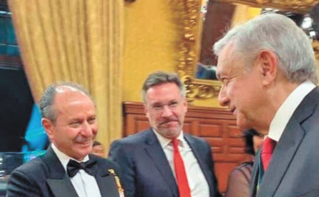 John Ackerman voiced his outrage after information regarding his and his wife’s properties was made public - Photo: Taken form Twitter