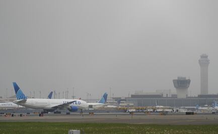 Falla en línea de telecomunicaciones de reserva causó apagón en aeropuerto de Newark; suma 3 errores en últimas 2 semanas