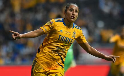 Stephany Mayor hace golazo de sombrerito en la final ante Rayadas