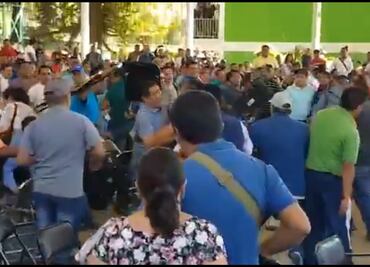 CNTE pide no tener confrontaciones internas tras batalla campal en Uruapan