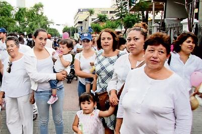 “En familia, a protestar”