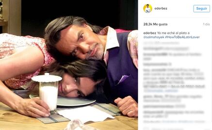 Derbez se "echó al plato" a Salma Hayek