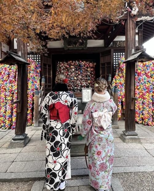 Los looks nipones de Andrea Legarreta durante su viaje a Japón