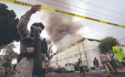 Dos incendios consumen bodegas del Centro