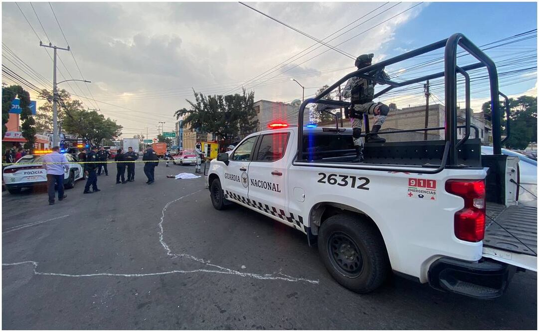 Un hombre murió al ser arrollado por un tráiler en calles de la alcaldía Gustavo A. Madero. Foto: Juan Carlos Williams y Valente Rosas / EL UNIVERSAL