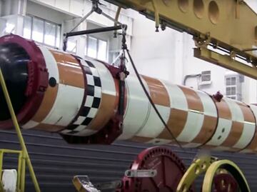 Capaz de desatar tsunamis radiactivos: Así es "Poseidón", el dron submarino que probó Rusia