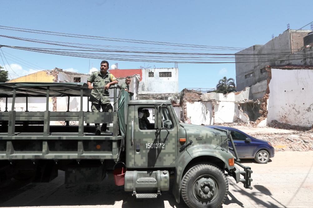 La CNDH informó que en Oaxaca se detectó carencia de transparencia y organizac ió n en la entrega de apoyos, falta de censos de afectados e inseguridad, entre otros. (JUAN CARLOS REYES. EL UNIVERSAL)