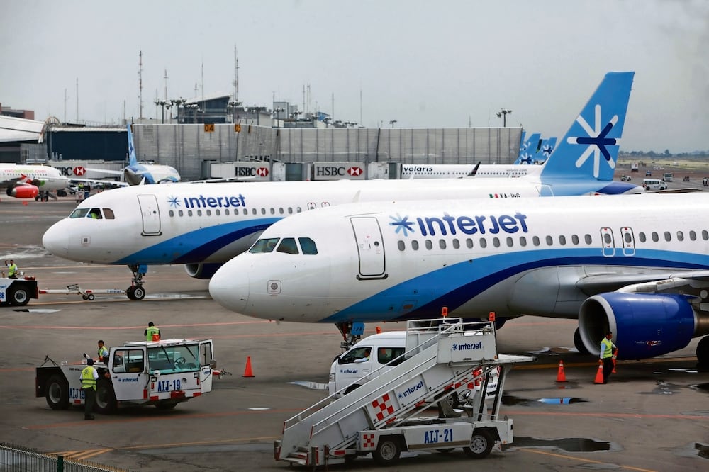 El presidente Andrés Manuel López Obrador rechazó usar recursos públicos para rescatar a Interjet, que tiene adeudos fiscales y fue declarada en quiebra desde diciembre de 2022. Foto: archivo/EL UNIVERSAL