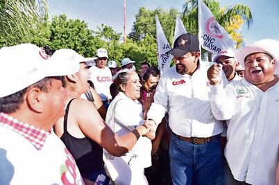 Echevarria acusa “guerra sucia” por llamadas telefónicas