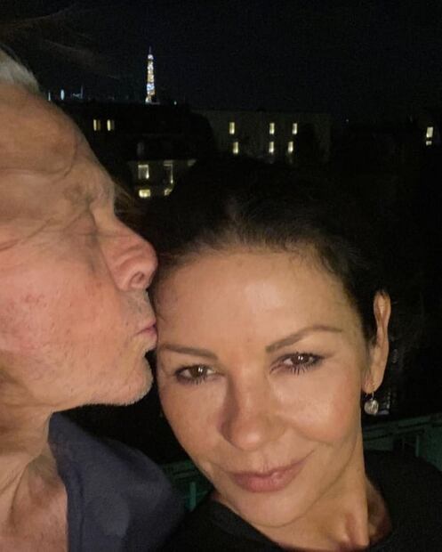 Catherine Zeta-Jones se mostró al natural sin una gota de maquillaje y conquistó las redes