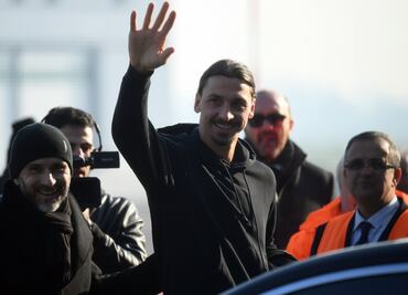 Ibrahimovic desata la locura por su llegada al Milan
